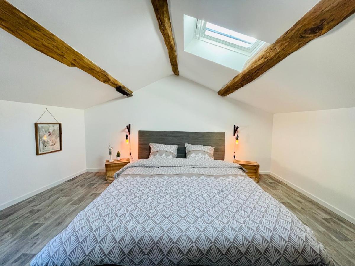 La Carree Des Amis Villa Lusignan Екстериор снимка