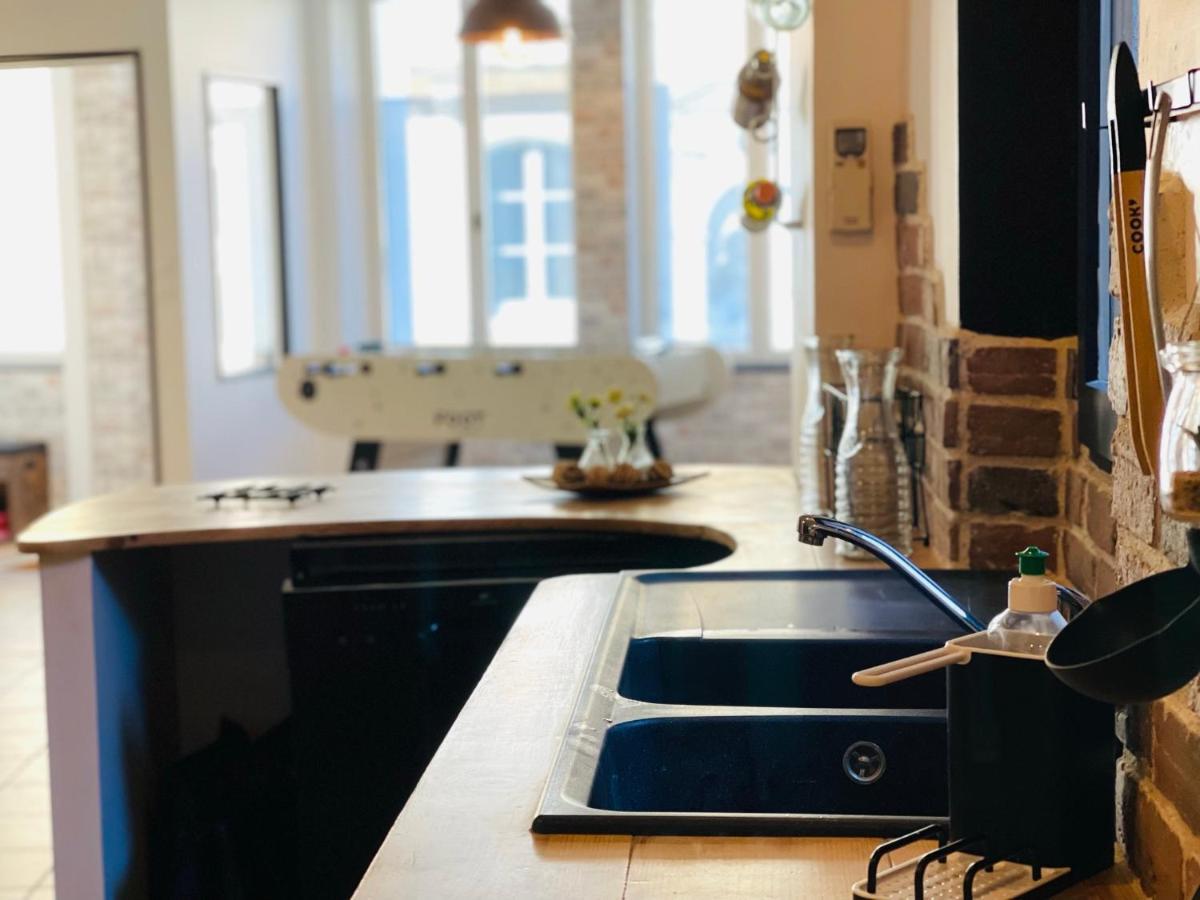 La Carree Des Amis Villa Lusignan Екстериор снимка