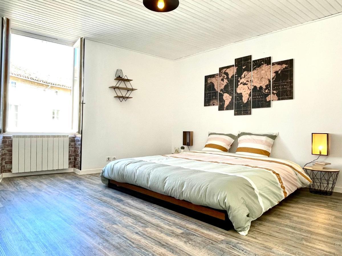 La Carree Des Amis Villa Lusignan Екстериор снимка